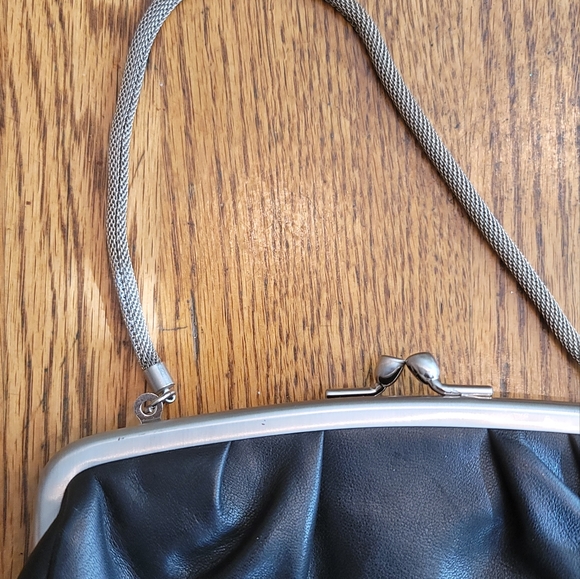 Kenneth Cole Genuine Black Leather Clutch Purse Handbag Wristlet - Picture 2 of 8